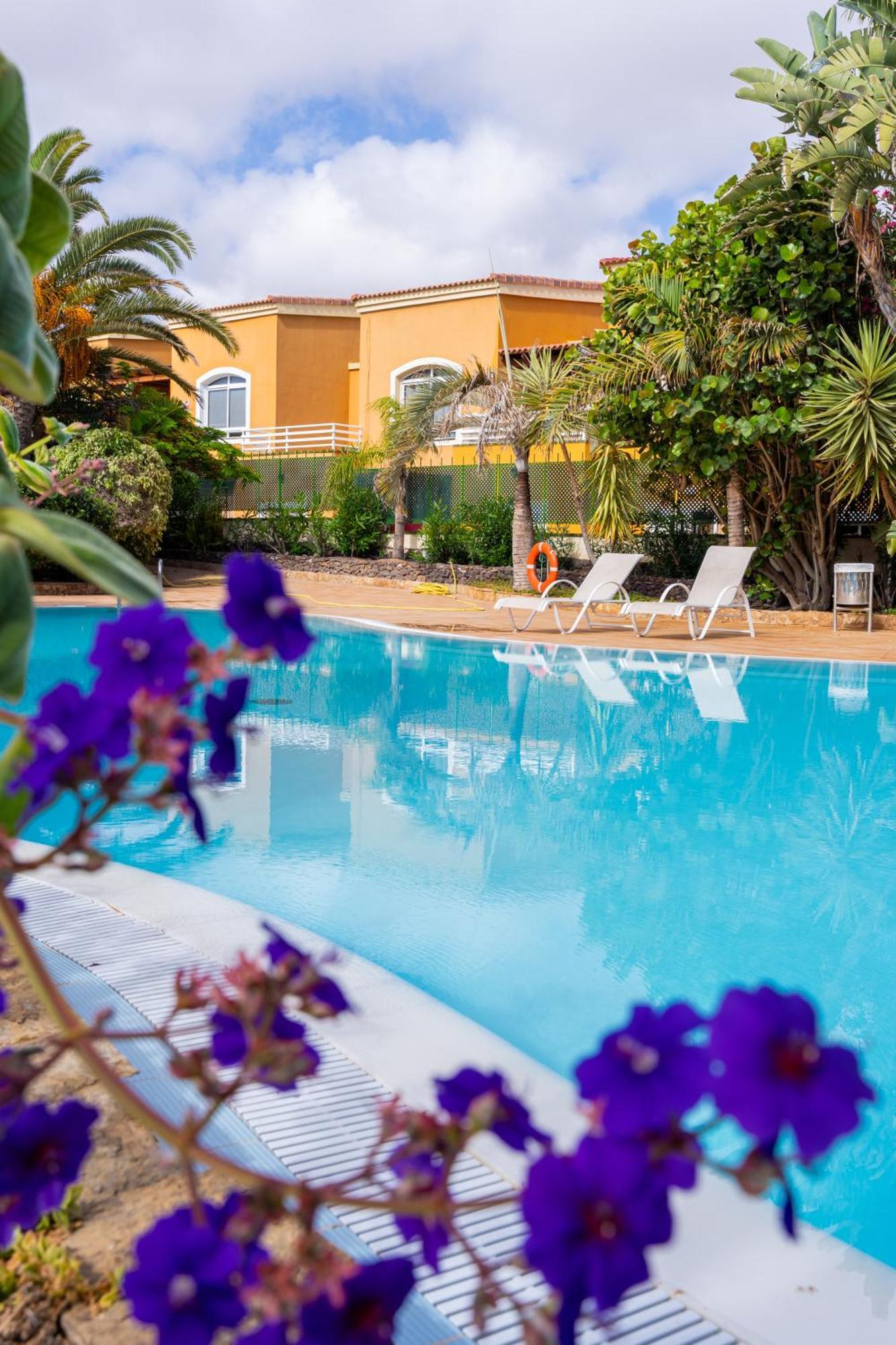 Villas Y Apartamentos El Sultan Коральео Экстерьер фото